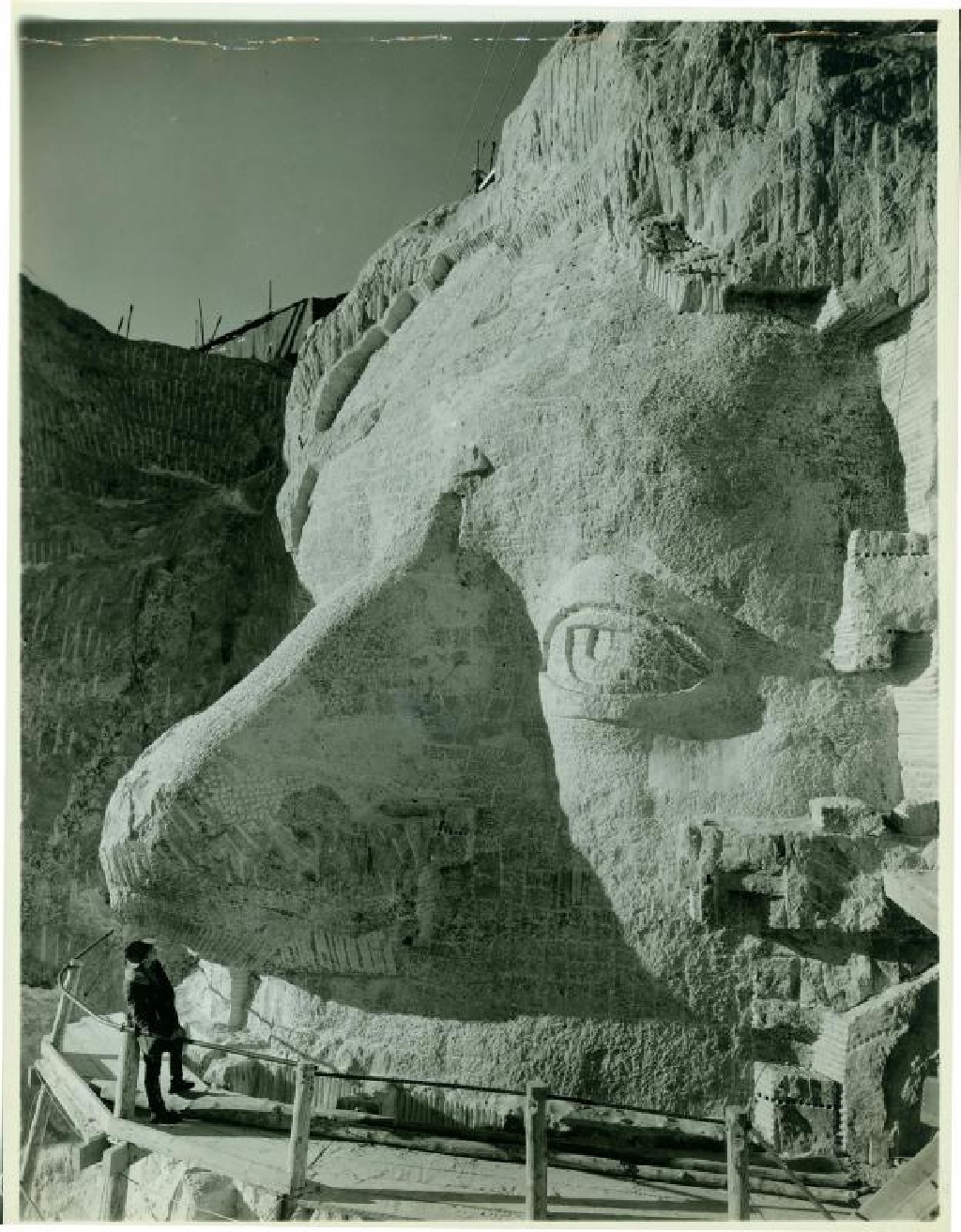 Black-Hills-SD/1024x768_Mount_Rushmore construction  11.jpg